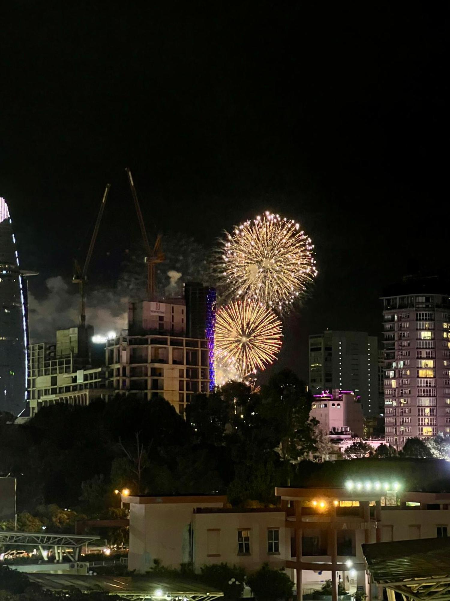 Modern Double In Heart D1 - View, Near Buivien Street Hotel Ho Chi Minh City